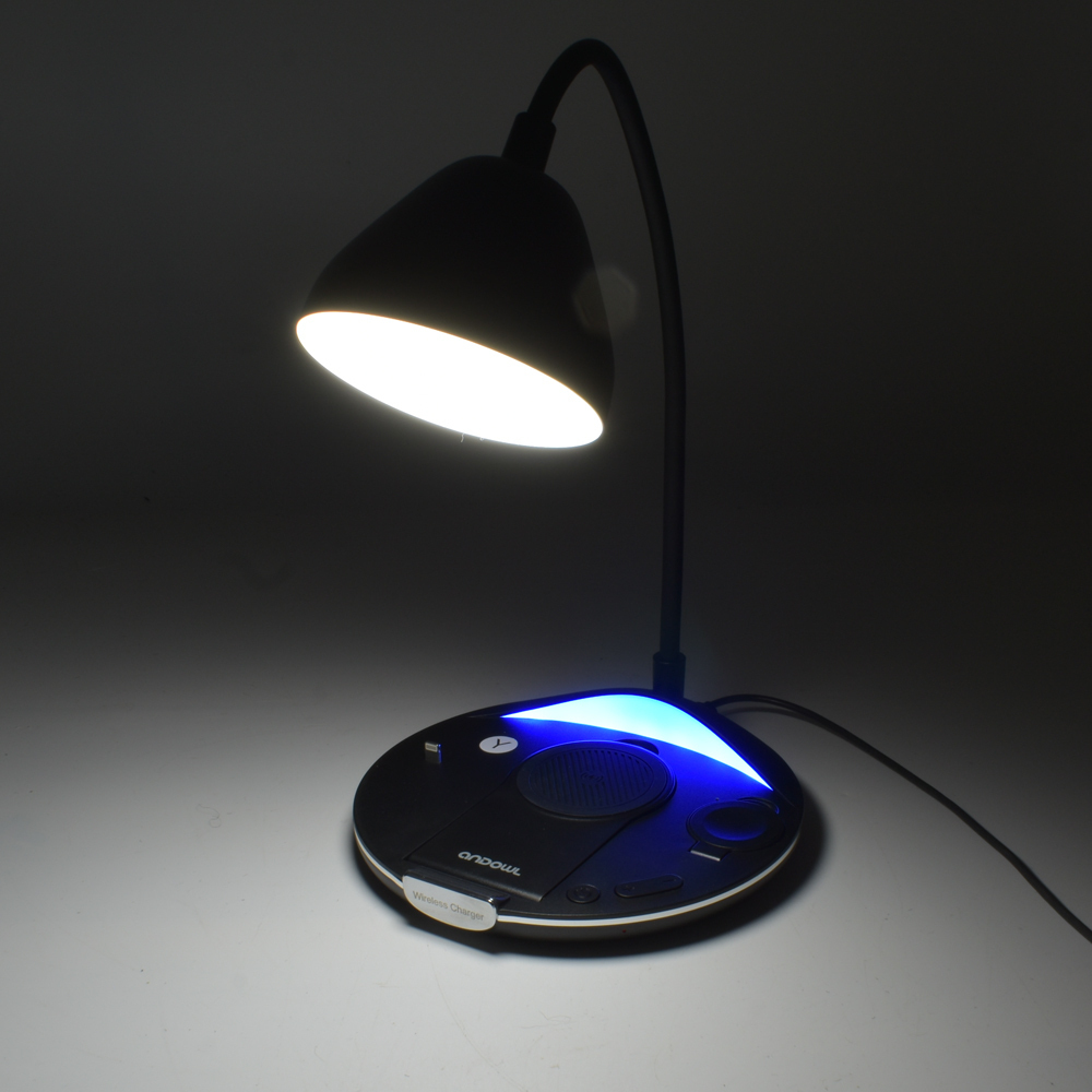 Φωτιστικό LED λευκό/RGB με ασύρματη βάση φόρτισης κινητού Smartwatch και βύσμα φόρτισης Lightning Andowl Q-CD506 – μαύρο